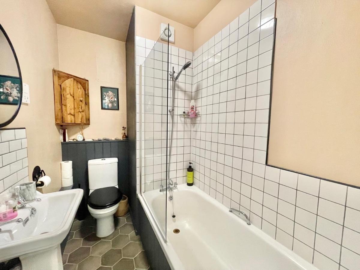 Stunning 2 Bed With Sea View In Hastings Old Town Apartment Bagian luar foto