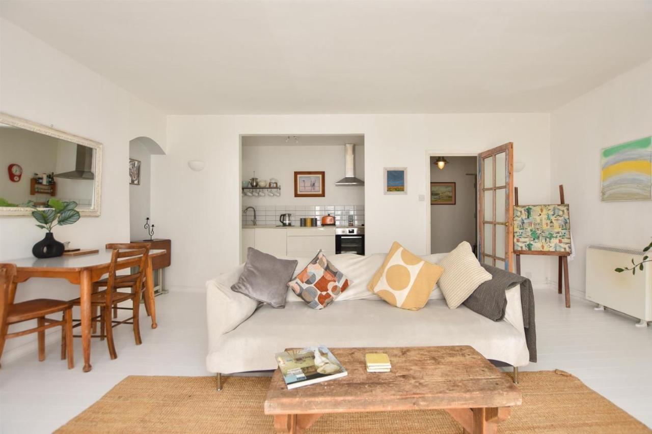 Stunning 2 Bed With Sea View In Hastings Old Town Apartment Bagian luar foto